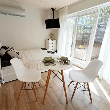 Tihase Tiny House With Free Bike Use Apartment Tallinn Exterior photo